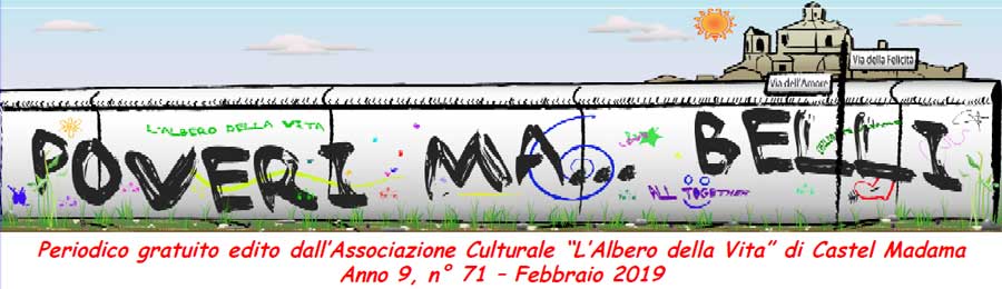 ragazza unicorno gonfiabile mare verde