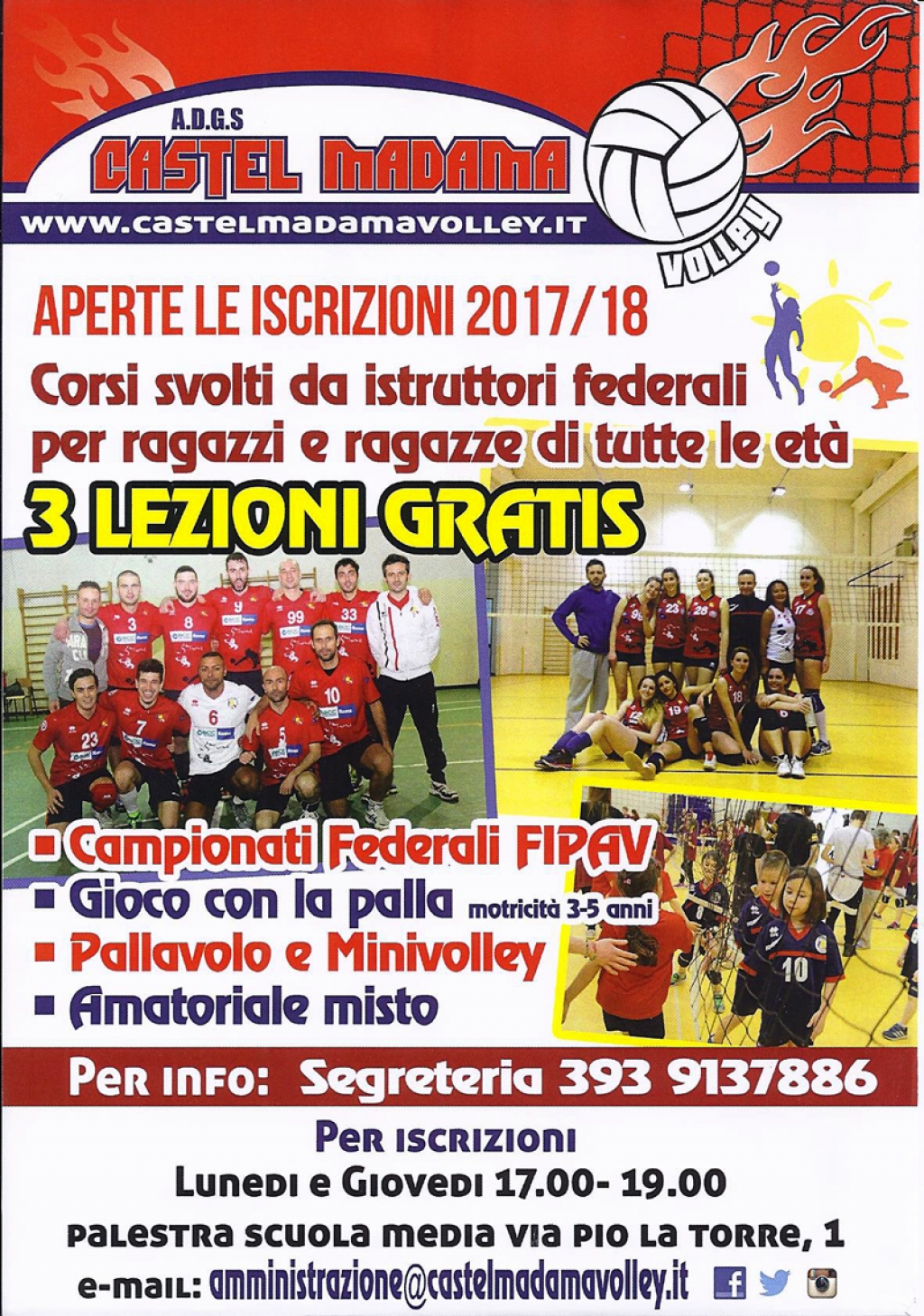 ragazza unicorno gonfiabile mare verde